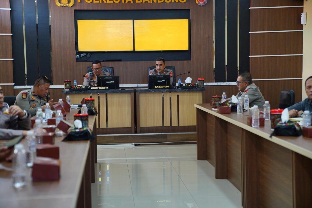 769219-1024x683.jpg