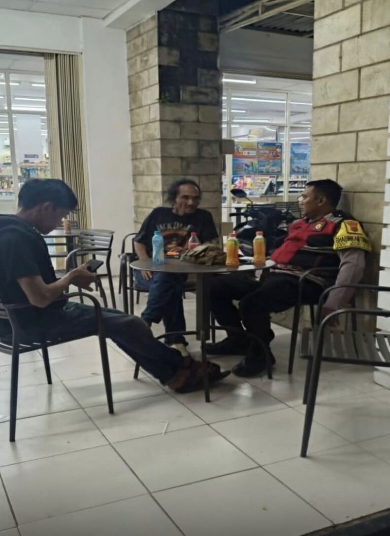 974983