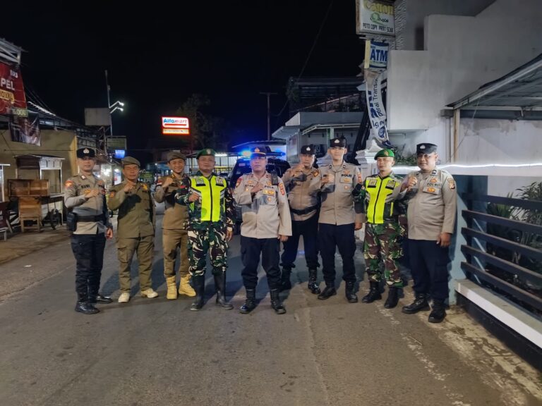 1004139979