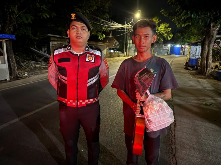 473377