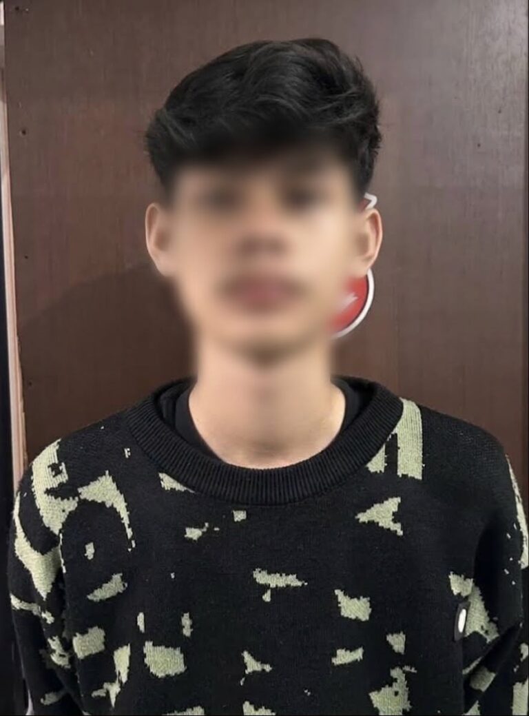 1082663